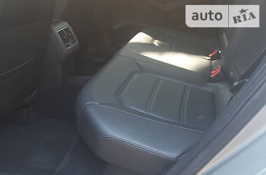 Седан Volkswagen Passat 2013 в 