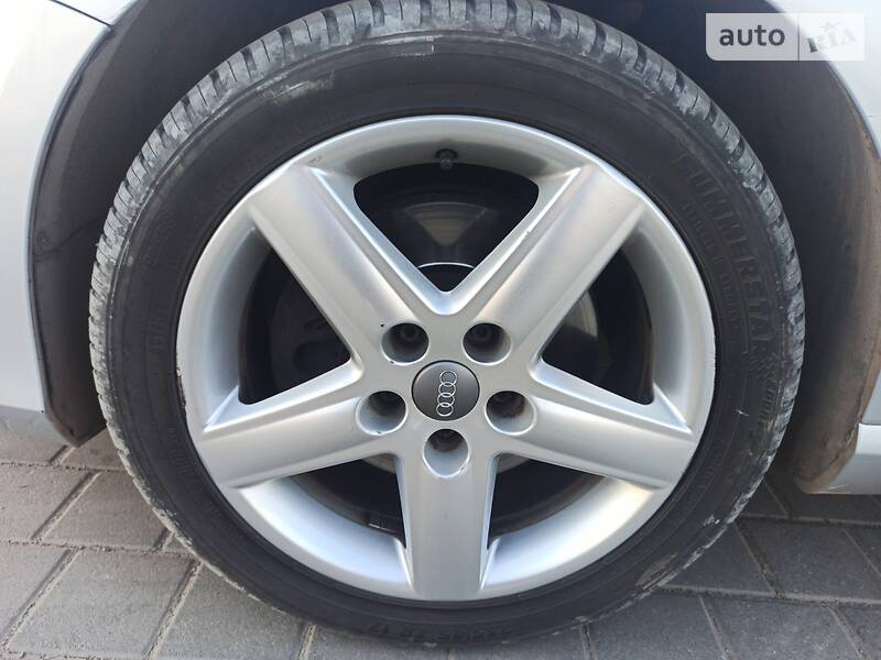 Універсал Volkswagen Passat 2013 в Самборі