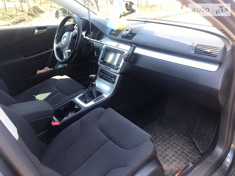Універсал Volkswagen Passat 2010 в Сколе