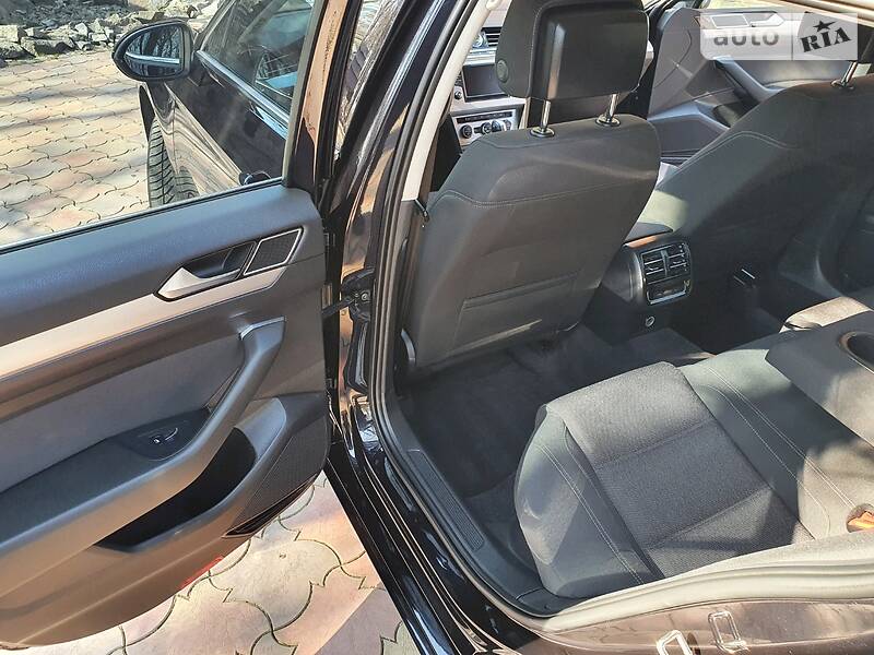 Універсал Volkswagen Passat 2015 в Вінниці