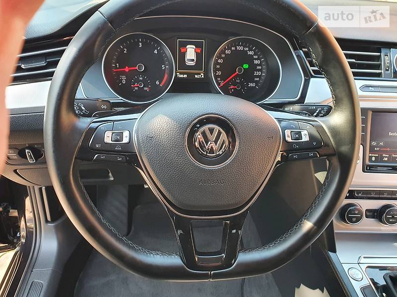 Універсал Volkswagen Passat 2015 в Вінниці