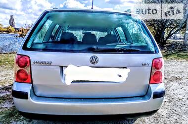Універсал Volkswagen Passat 2004 в 