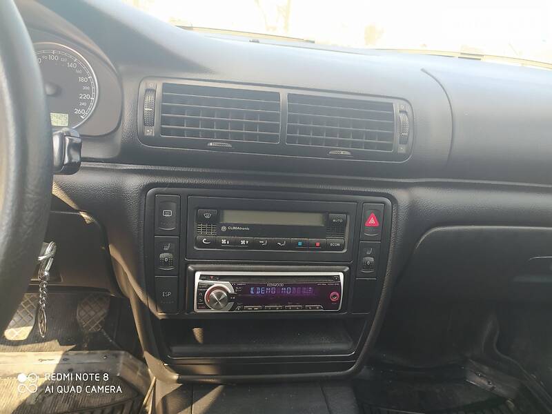 Універсал Volkswagen Passat 2002 в Березному