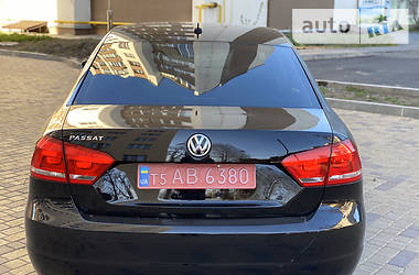 Седан Volkswagen Passat 2013 в 