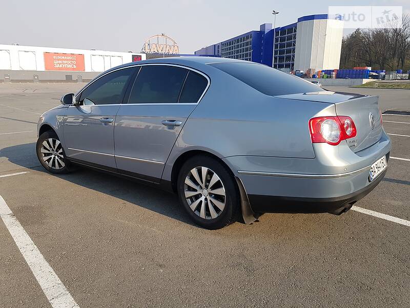 Седан Volkswagen Passat 2010 в Києві