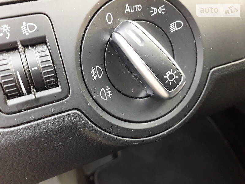 Універсал Volkswagen Passat 2014 в Нововолинську фото 45 Універсал Volkswagen Passat 2014 в Нововолинську