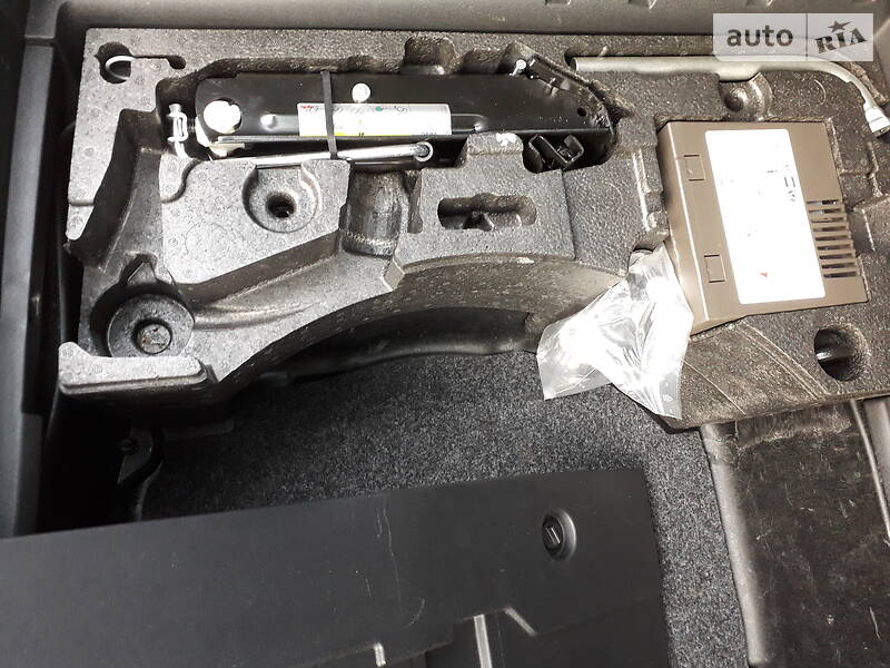 Універсал Volkswagen Passat 2014 в Нововолинську фото 50 Універсал Volkswagen Passat 2014 в Нововолинську