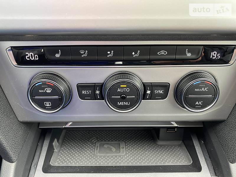 Універсал Volkswagen Passat 2016 в Києві