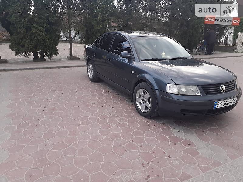 Седан Volkswagen Passat 1999 в Кременці