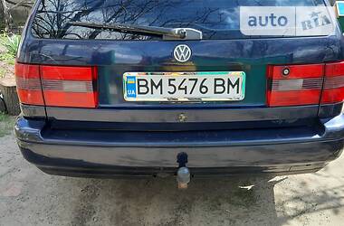 Універсал Volkswagen Passat 1995 в 