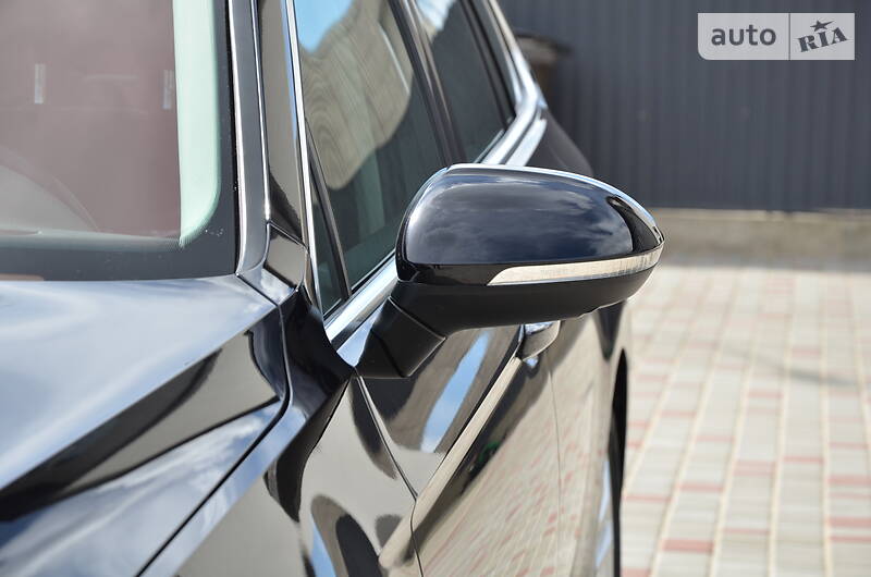 Універсал Volkswagen Passat 2015 в Луцьку