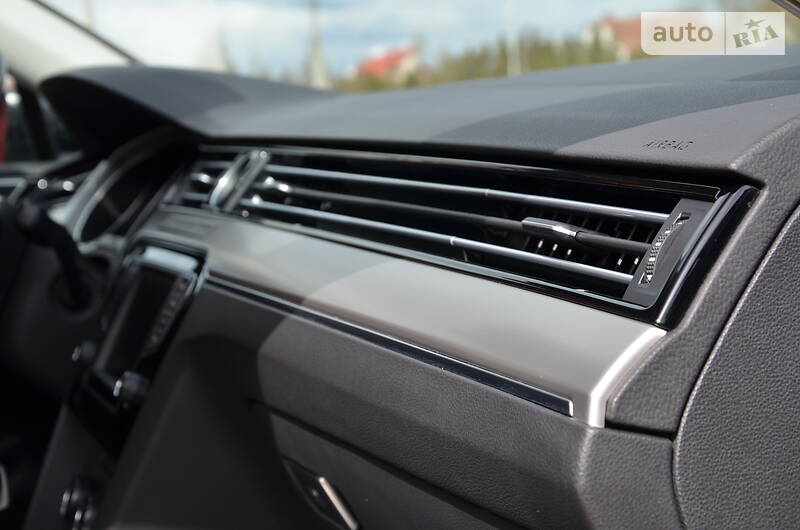 Універсал Volkswagen Passat 2015 в Луцьку