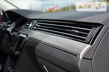 Універсал Volkswagen Passat 2015 в 