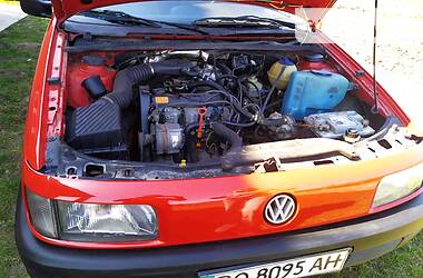 Універсал Volkswagen Passat 1991 в 