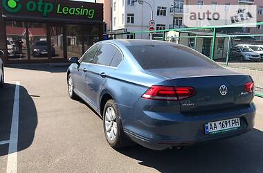Седан Volkswagen Passat 2016 в 