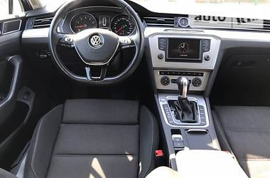 Седан Volkswagen Passat 2016 в 