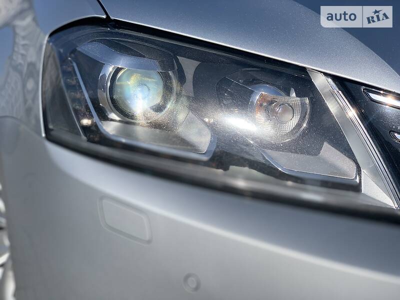 Універсал Volkswagen Passat 2012 в Рівному