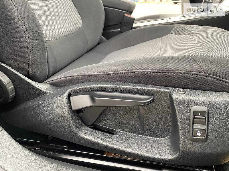 Універсал Volkswagen Passat 2012 в Рівному
