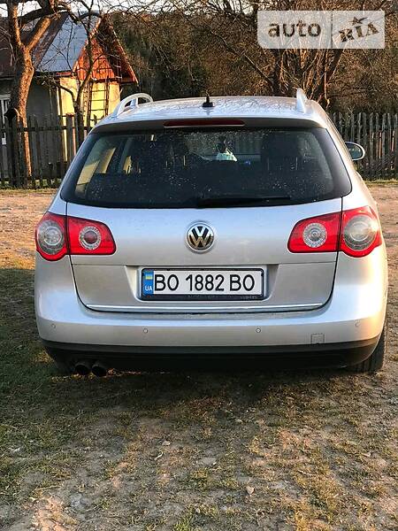 Універсал Volkswagen Passat 2010 в Самборі