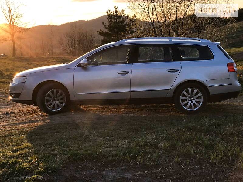 Універсал Volkswagen Passat 2010 в Самборі