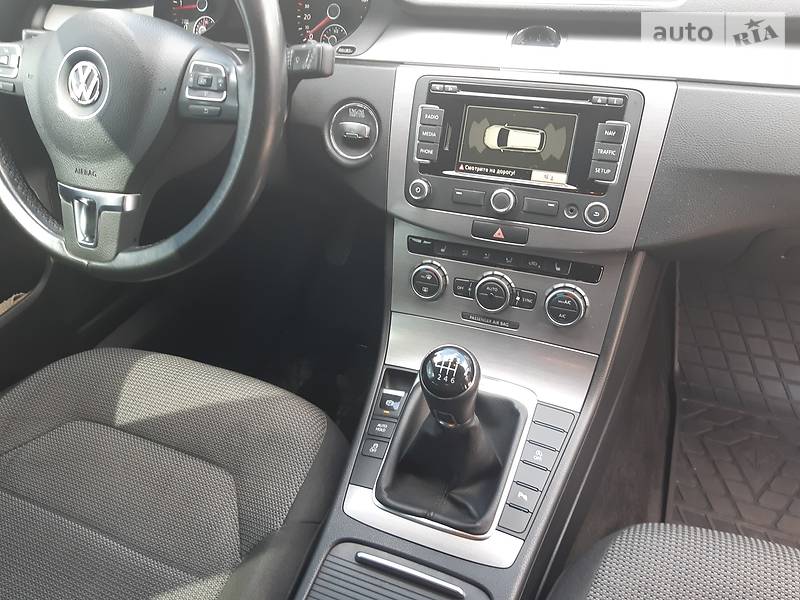 Універсал Volkswagen Passat 2014 в Кропивницькому