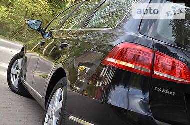 Універсал Volkswagen Passat 2011 в 