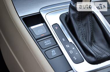 Універсал Volkswagen Passat 2011 в 