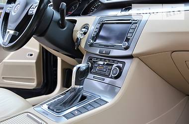Універсал Volkswagen Passat 2011 в 