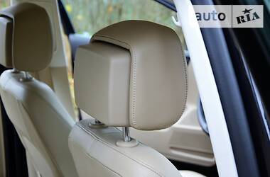 Універсал Volkswagen Passat 2011 в 