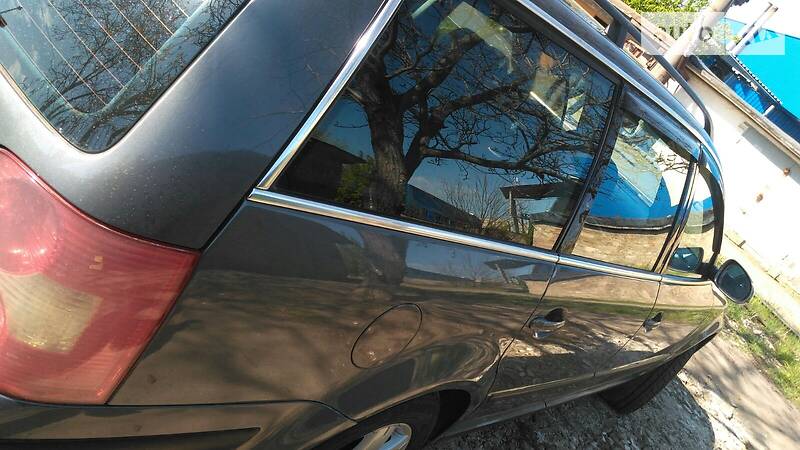 Універсал Volkswagen Passat 2005 в Покрові