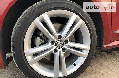 Седан Volkswagen Passat 2015 в 