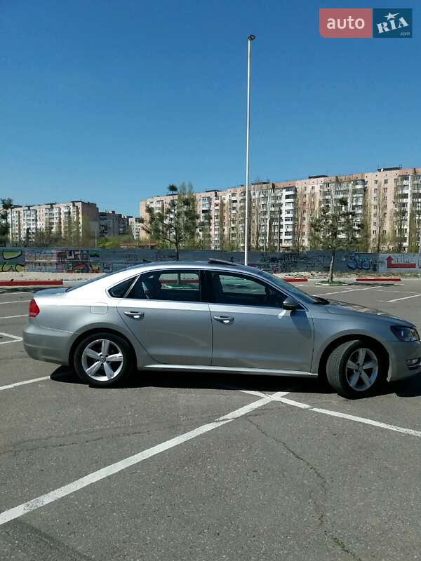 Седан Volkswagen Passat 2011 в Николаеве