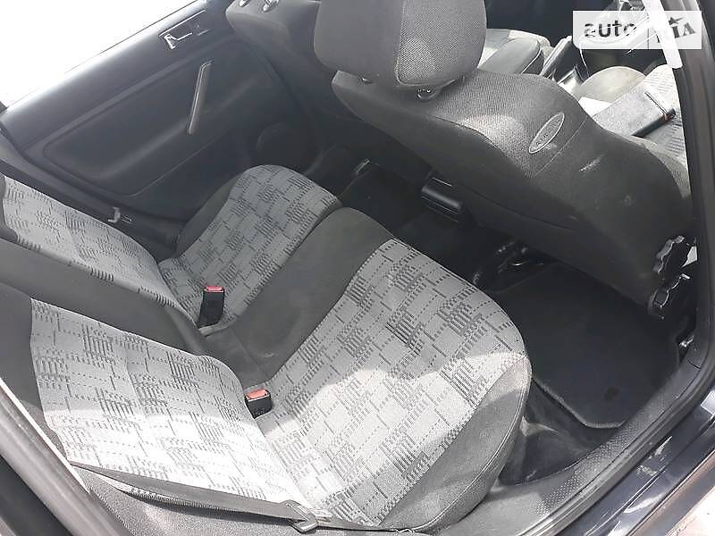 Універсал Volkswagen Passat 1998 в Тернополі