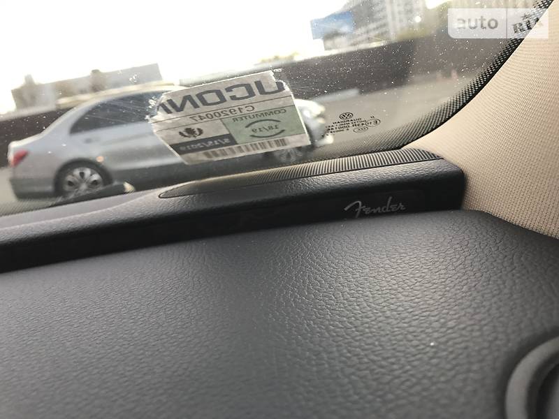 Седан Volkswagen Passat 2012 в Киеве