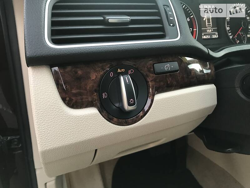 Седан Volkswagen Passat 2012 в Киеве