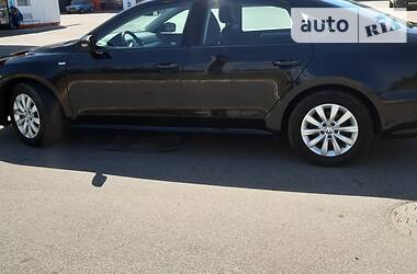 Седан Volkswagen Passat 2015 в 