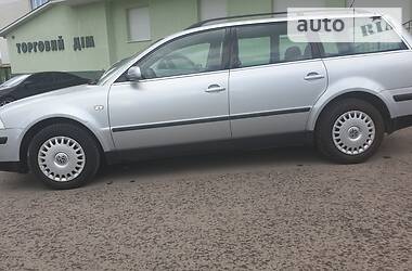 Універсал Volkswagen Passat 2000 в 