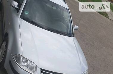 Універсал Volkswagen Passat 2000 в 