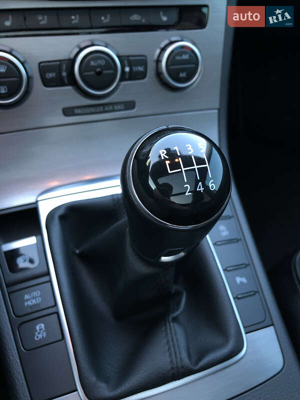 Универсал Volkswagen Passat 2014 в Стрые