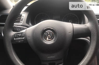 Седан Volkswagen Passat 2013 в 