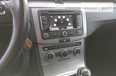 Універсал Volkswagen Passat 2013 в 
