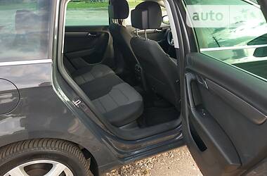 Універсал Volkswagen Passat 2013 в 
