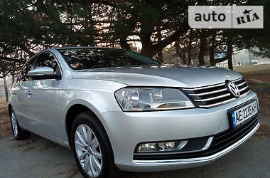 Седан Volkswagen Passat 2012 в 