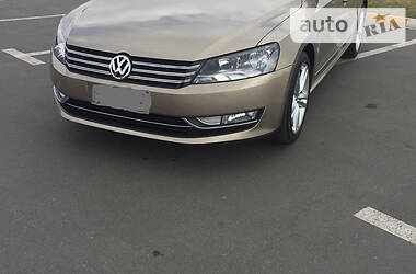 Седан Volkswagen Passat 2014 в 