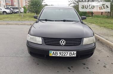 Седан Volkswagen Passat 2000 в 