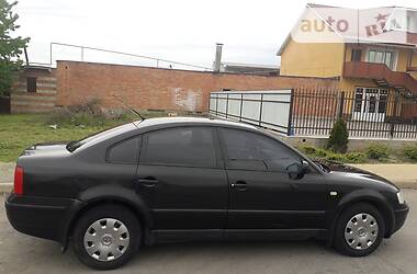 Седан Volkswagen Passat 2000 в 