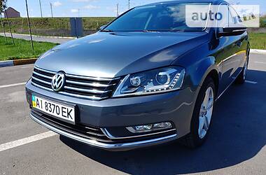 Седан Volkswagen Passat 2012 в 