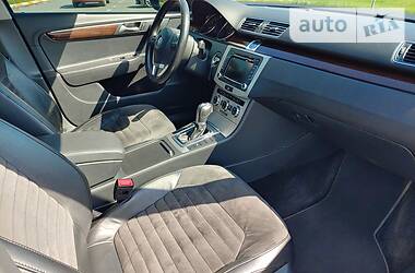 Седан Volkswagen Passat 2012 в 