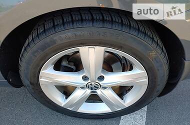 Седан Volkswagen Passat 2012 в 