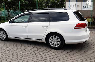 Універсал Volkswagen Passat 2011 в 